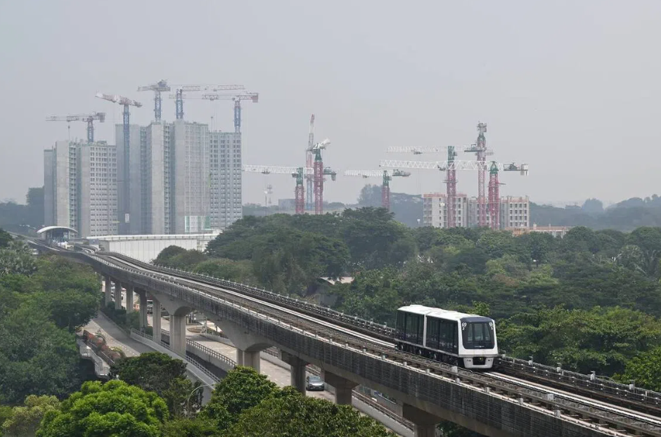 Business as usual for now, but firms, groups make plans if air quality worsens